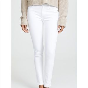 Brand New White “High Class James Jeans” Sz 24